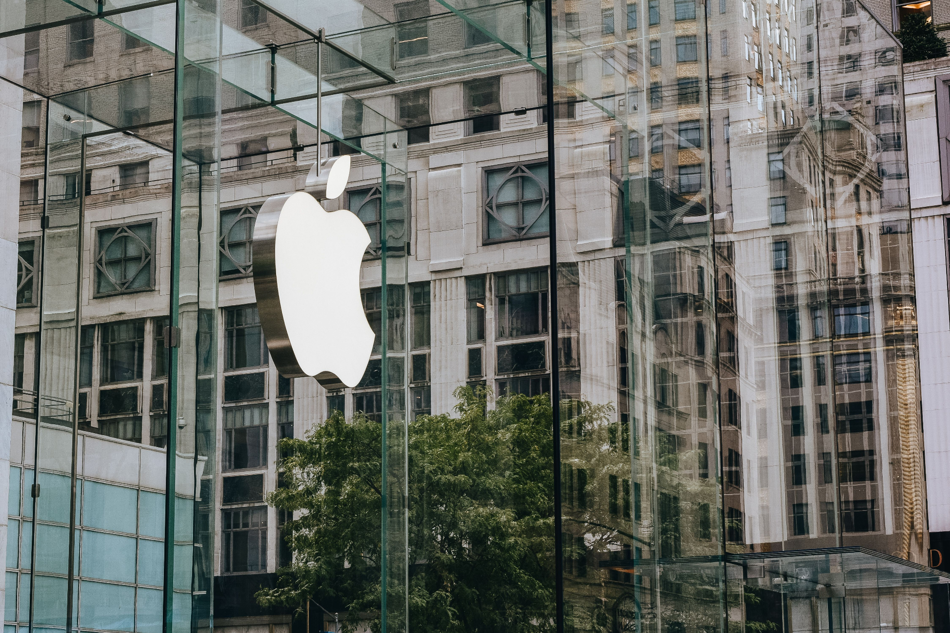 Apple Store glass storefront with the Apple logo